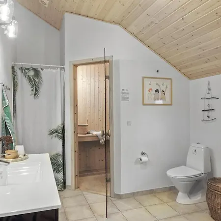 Stunning In Vaeggerlose With Sauna Nyaraló Bøtø By